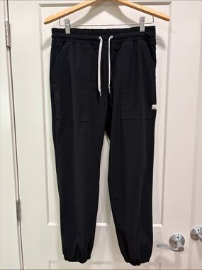 Vuori Black Jogger Black Pants—BEAUTIFUL!! Like New Condition!  Size Medium